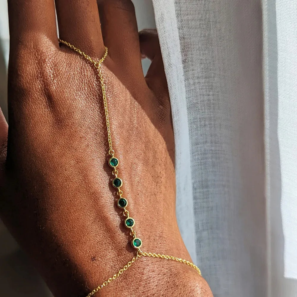 Mesh Finger Bracelet Adorned with Sparkling Rhinestones