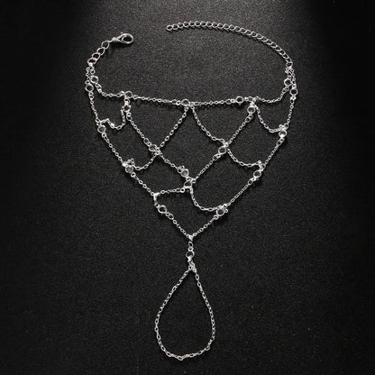 Mesh Finger Bracelet Adorned with Sparkling Rhinestones